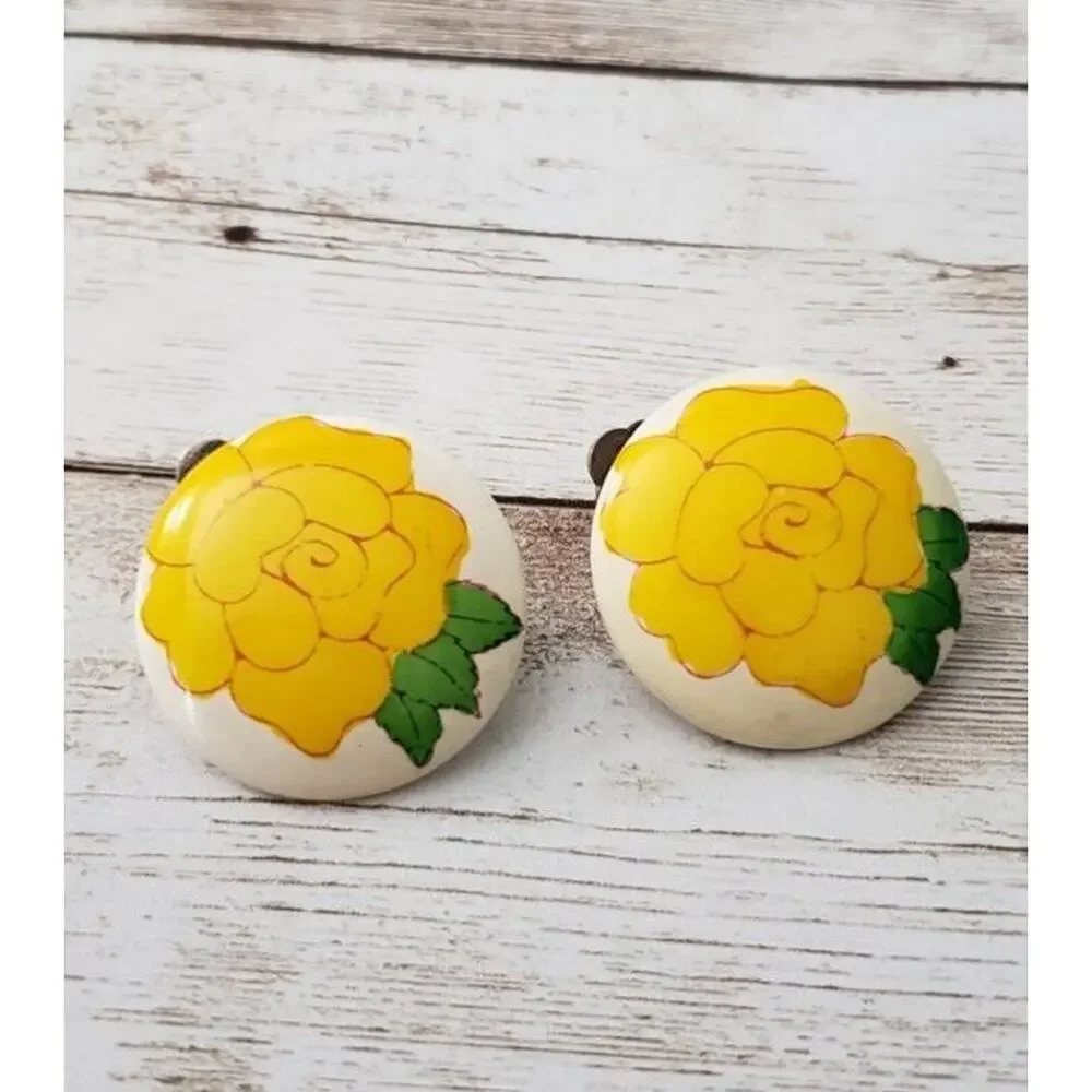 Vintage Clip On Earrings - Large Cream Circle with Yellow Flower
